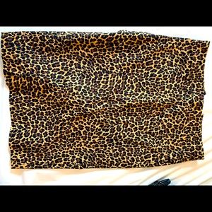 Leopard print pencil skirt